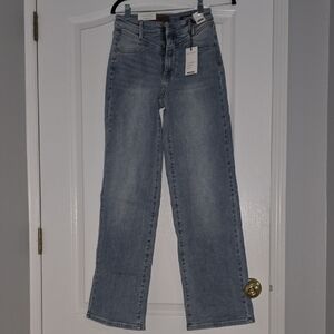Blue Straight Leg Jeans with Vintage Appeal